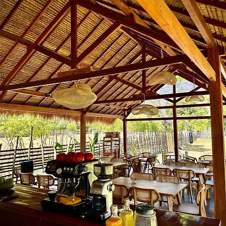 Damai Bungalows Maluk ภายนอก รูปภาพ