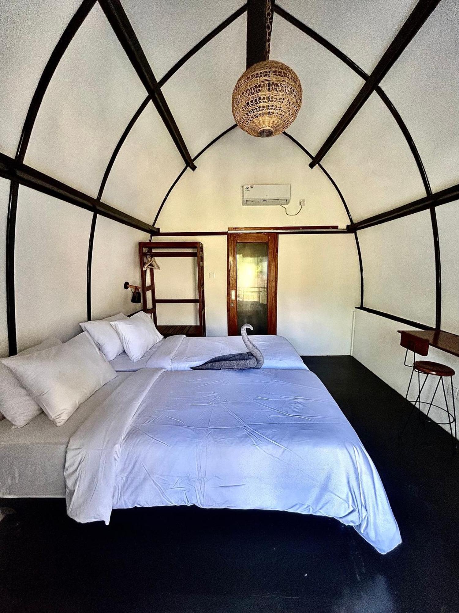 Damai Bungalows Maluk ภายนอก รูปภาพ